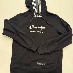 Mens Black VOX POPULI Brooklyn Graphic Hoodie Sweatshirt Size Small streetwear‎